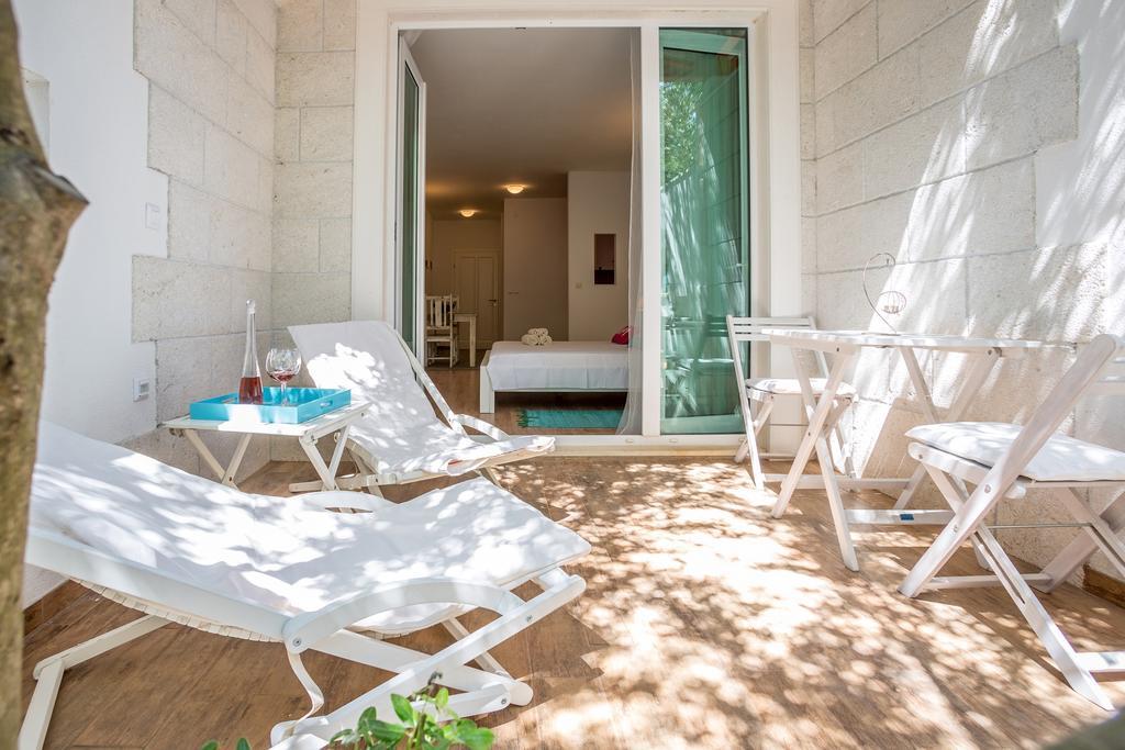 Zlatni Bol Apartments Cameră foto